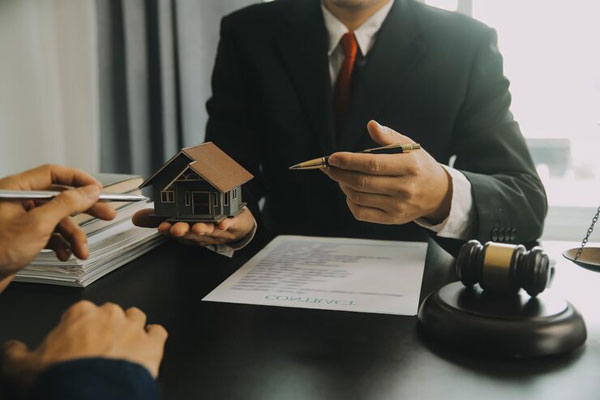 Best Real Estate Lawyers